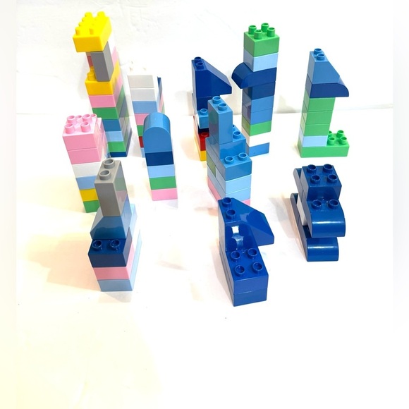 Mega Bloks Junior Lot of 81 Bricks Blocks Building Pieces Toy Replacement Parts - Picture 2 of 4